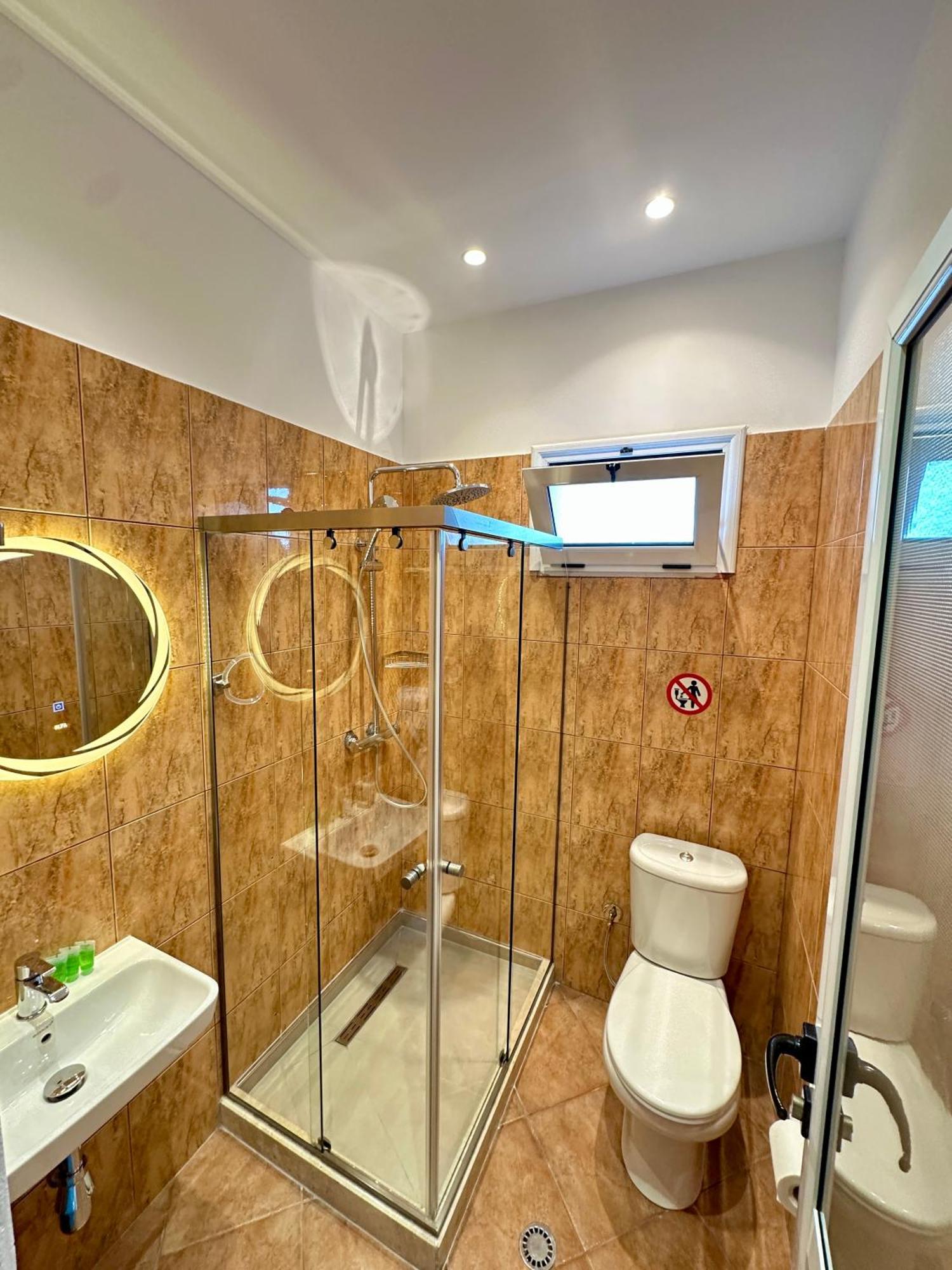 Anel Suites Vlore Ngoại thất bức ảnh