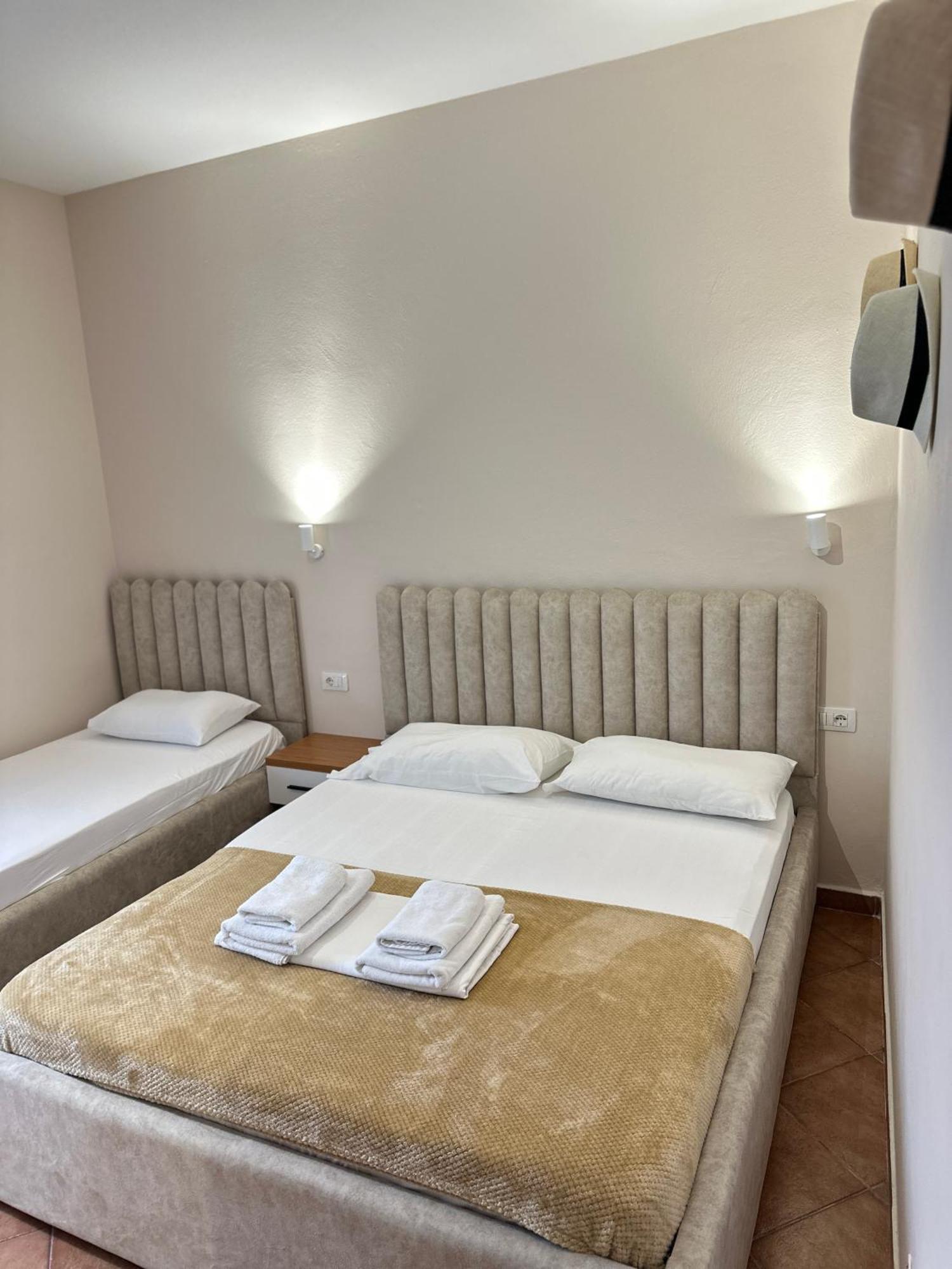 Anel Suites Vlore Ngoại thất bức ảnh